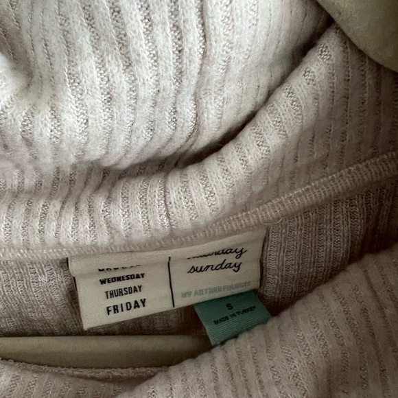 Anthropologie Turtleneck Sweater - Picture 5 of 5